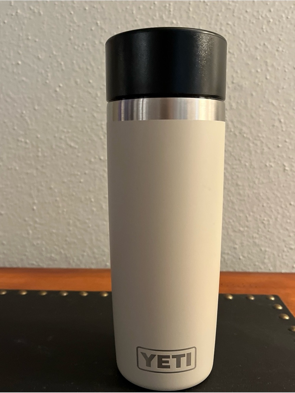 New Yeti Rambler 16oz bottle stainless steel
